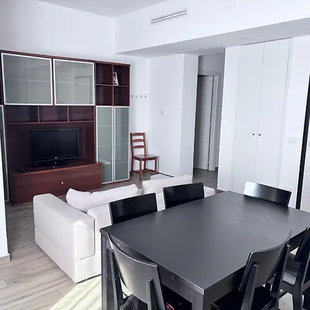 Apartment Plaza *