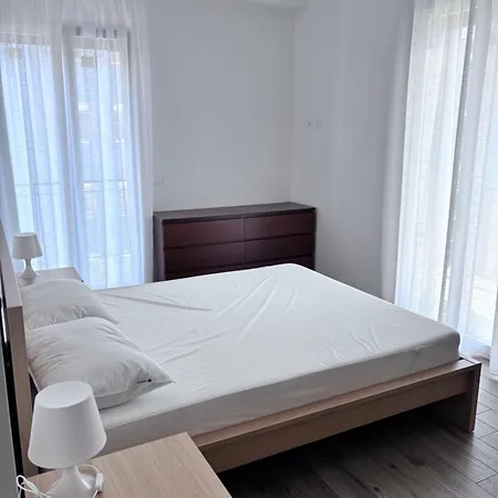 Plaza San Cataldo (Sicily)